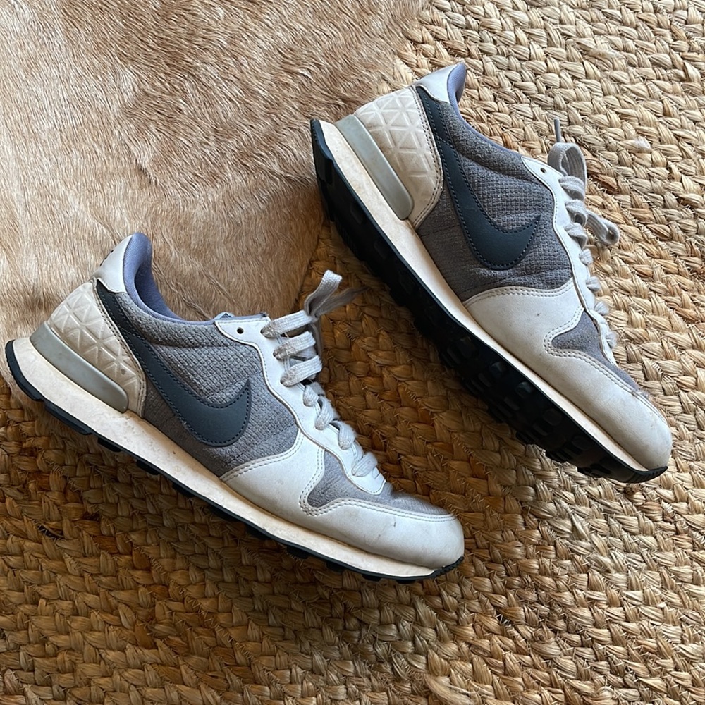 Women’s Nike Internationalist Sneakers